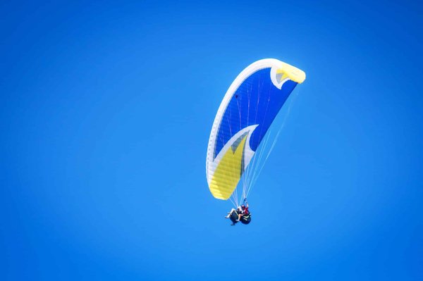 Avez-vous déjà rêvé de planer comme un oiseau grâce au parapente ?