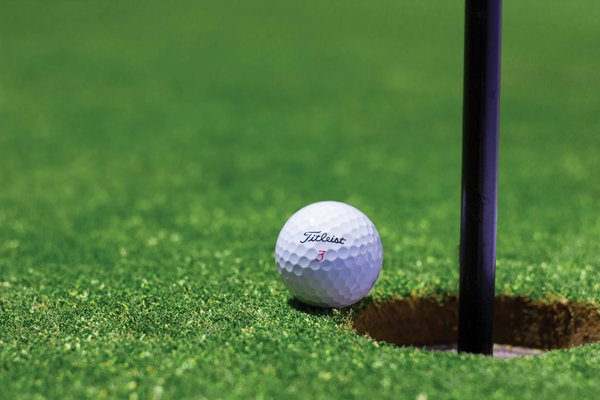 Équipement de golf : guide pour bien débuter sur le parcours